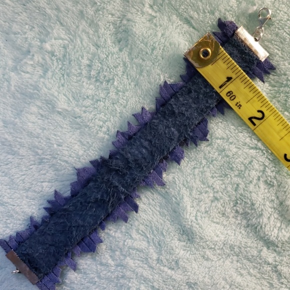 100% Blue Suede Wrist Wrap - Picture 4 of 8